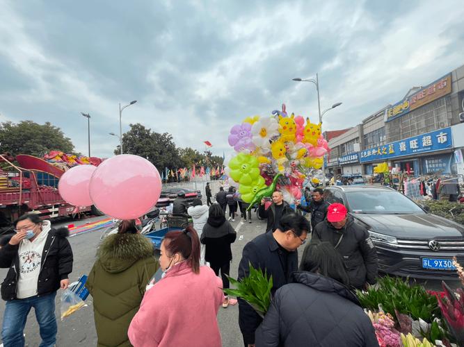 南京哪里有赶集的地方?丹阳金鹰停车场收费-图3 南京哪里有赶集的地方?丹阳金鹰停车场收费-图3