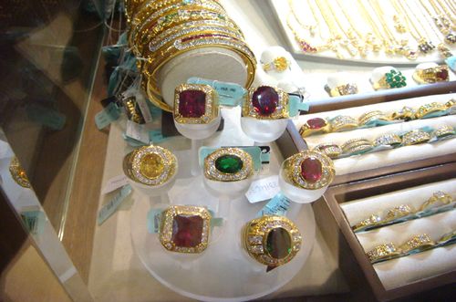 去泰国买金饰划算吗?泰国金饰怎么收费-图2 去泰国买金饰划算吗?泰国金饰怎么收费-图2