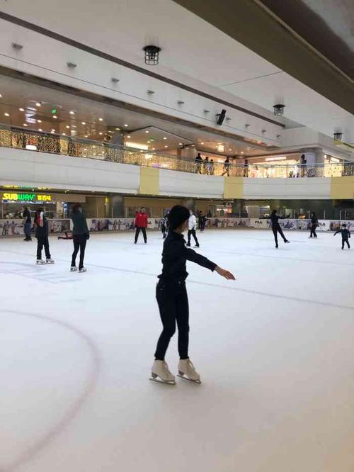 深圳国贸附近有什么比较好玩的地方吗?国贸溜冰场怎么收费-图2 深圳国贸附近有什么比较好玩的地方吗?国贸溜冰场怎么收费-图2