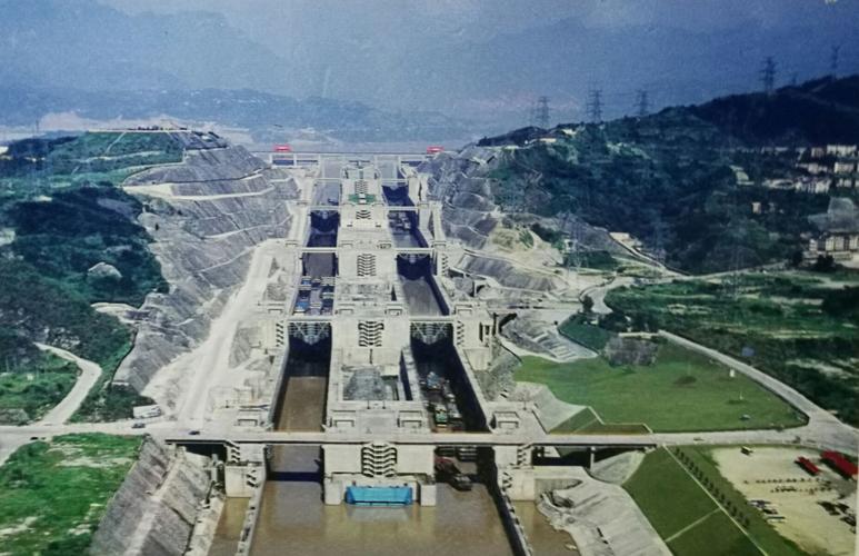 三峡船闸位于哪里?三峡船闸收费-图3 三峡船闸位于哪里?三峡船闸收费-图3