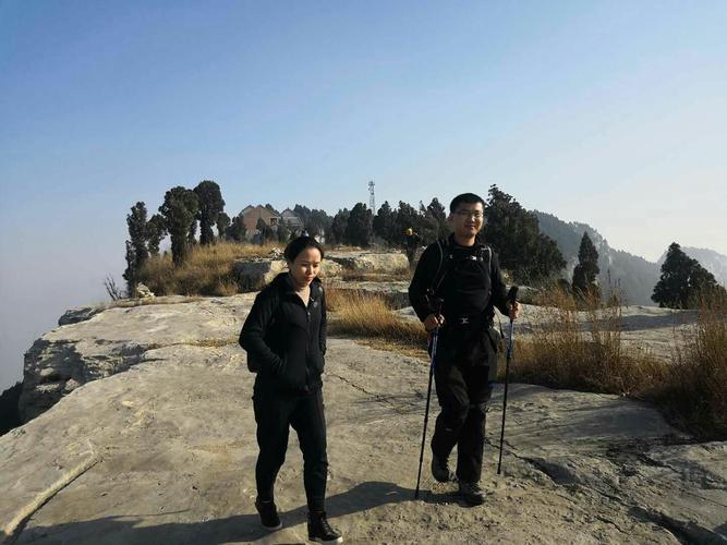 内乡马山到南召白土岗多远？长清马山收费吗