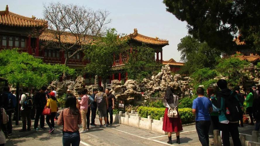 故宫御花园旅游攻略?东方花园会所攀岩馆收费-图2 故宫御花园旅游攻略?东方花园会所攀岩馆收费-图2