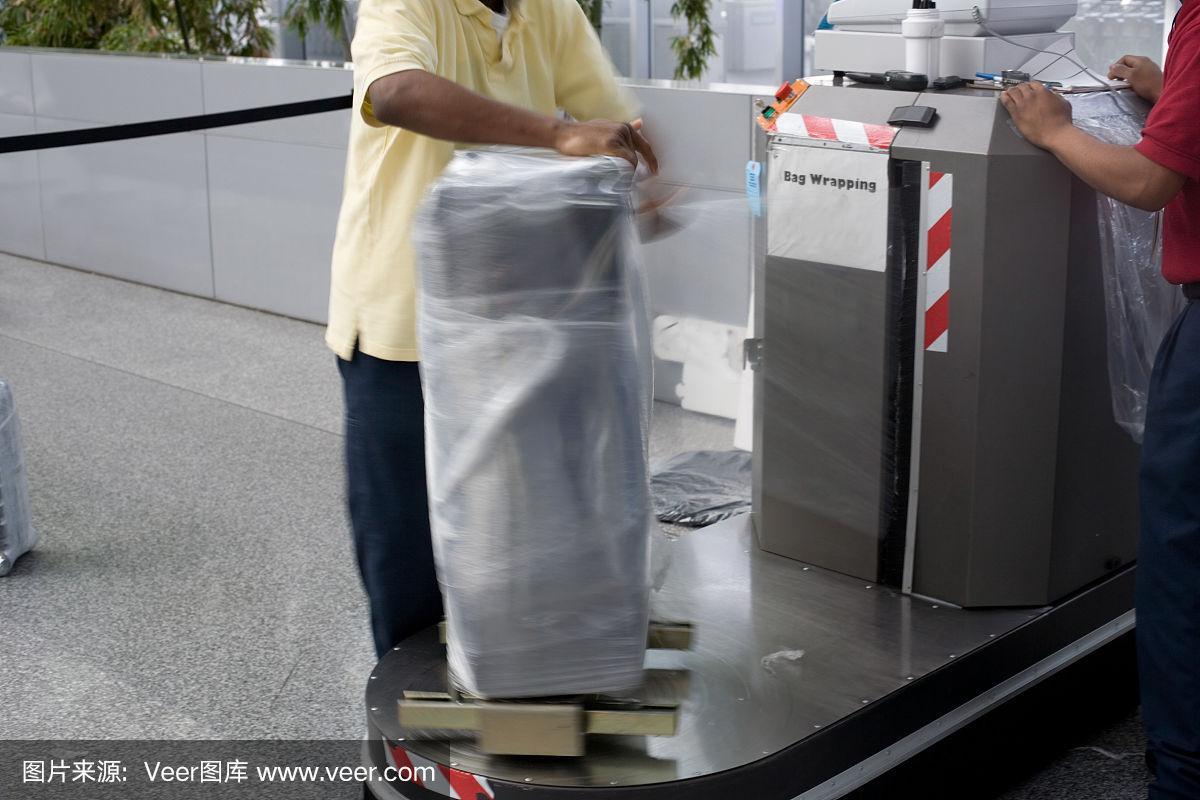 托运几个箱子怎么打包？机场行李打包收费吗