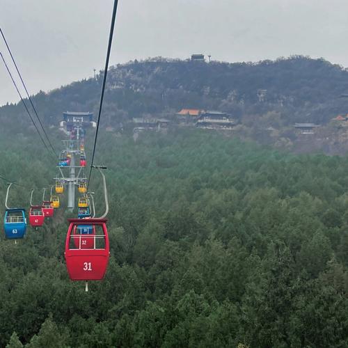济南千佛山滑道营业时间?济南蓝天收费-图2 济南千佛山滑道营业时间?济南蓝天收费-图2