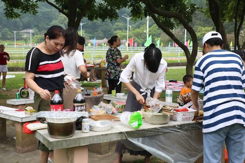南宁可以烧烤的地方?灵湾马场烧烤收费-图3 南宁可以烧烤的地方?灵湾马场烧烤收费-图3