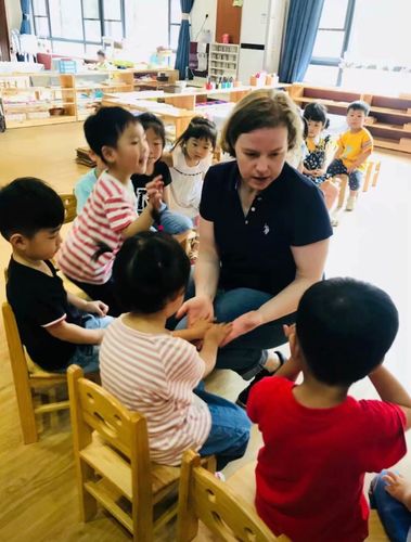 蒙氏aml证书含金量?加蒙特国际幼儿园收费-图3 蒙氏aml证书含金量?加蒙特国际幼儿园收费-图3