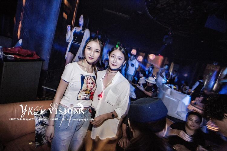 西安bbf酒吧最低消费多少？西安在夜场化妆怎么收费