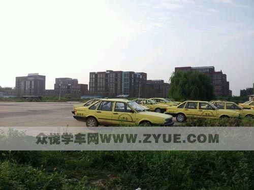 在郑州学车拿证需要多少钱?郑州赛车公园怎么收费-图3 在郑州学车拿证需要多少钱?郑州赛车公园怎么收费-图3