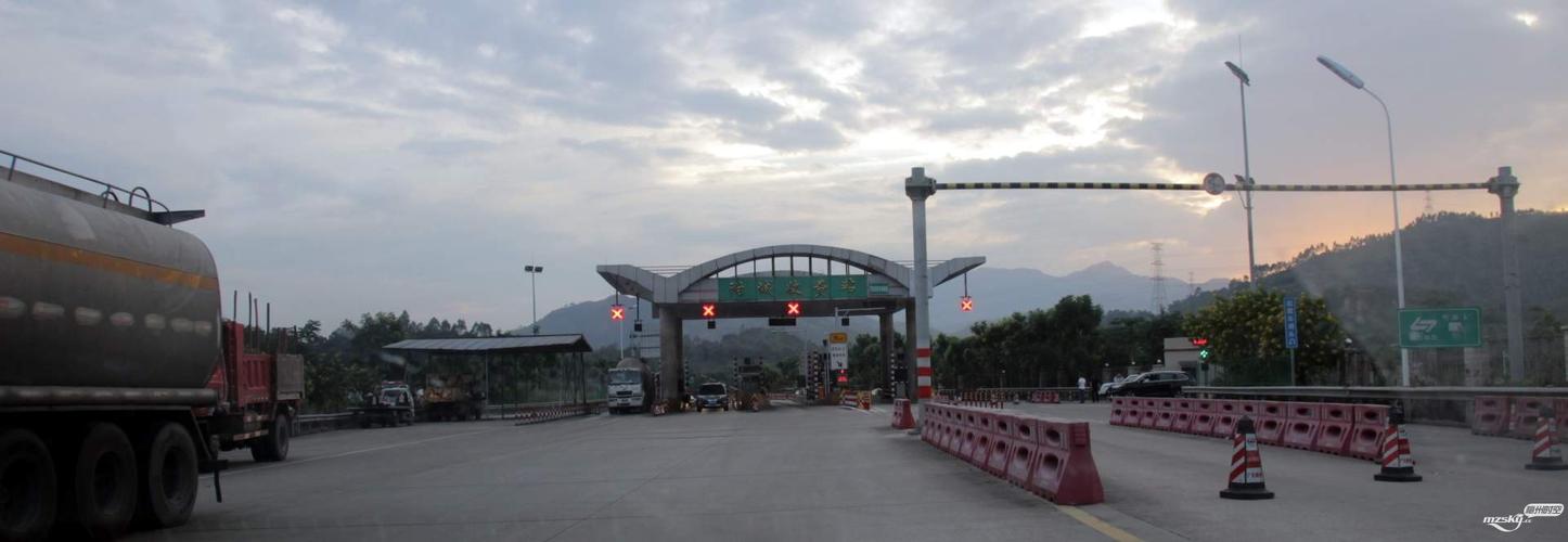 福鼎到武夷山闽赣高速收费站有多远？福建国道兴田收费站