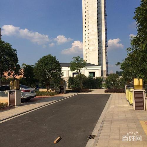 金华缤虹星城房门口有轻轨吗？金华出租车收费标准