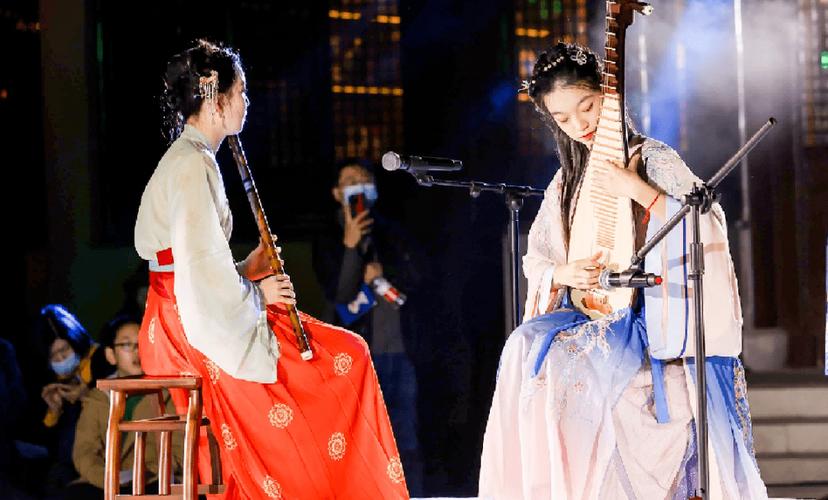 琵琶行与春江花月夜谁先谁后?兖州乐天球馆怎么收费-图2 琵琶行与春江花月夜谁先谁后?兖州乐天球馆怎么收费-图2