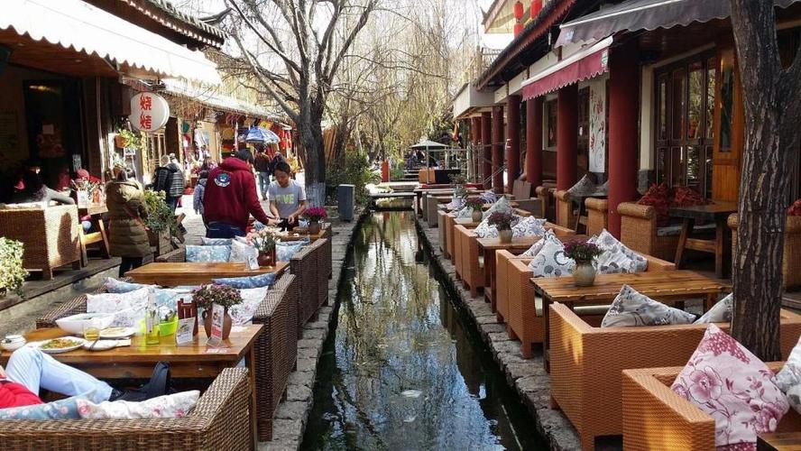 丽江古城国际购物广场上午几点营业？丽江古城几点不收费-图3