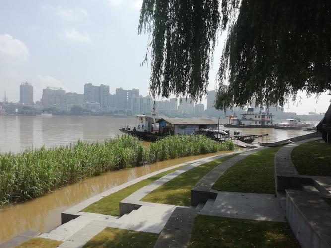 湘江风光带可以停车吗?湘江风光带停车场 收费-图3 湘江风光带可以停车吗?湘江风光带停车场 收费-图3