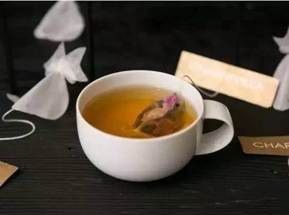 燕归来城市酒店客房里的茶包和饮用纯净水里免费的吗?快捷酒店避孕套怎么收费-图3 燕归来城市酒店客房里的茶包和饮用纯净水里免费的吗?快捷酒店避孕套怎么收费-图3