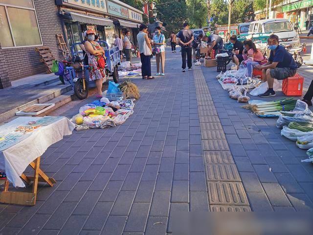 苏州哪摆地摊的多啊?广州夏园天桥上摆摊要收费吗-图2 苏州哪摆地摊的多啊?广州夏园天桥上摆摊要收费吗-图2