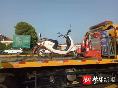 交警拖车电动车拖哪停车场？武康停车怎么收费-图3