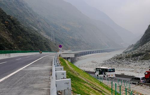 都江堰到康定走高速还是国道?成灌高速收费-图2 都江堰到康定走高速还是国道?成灌高速收费-图2