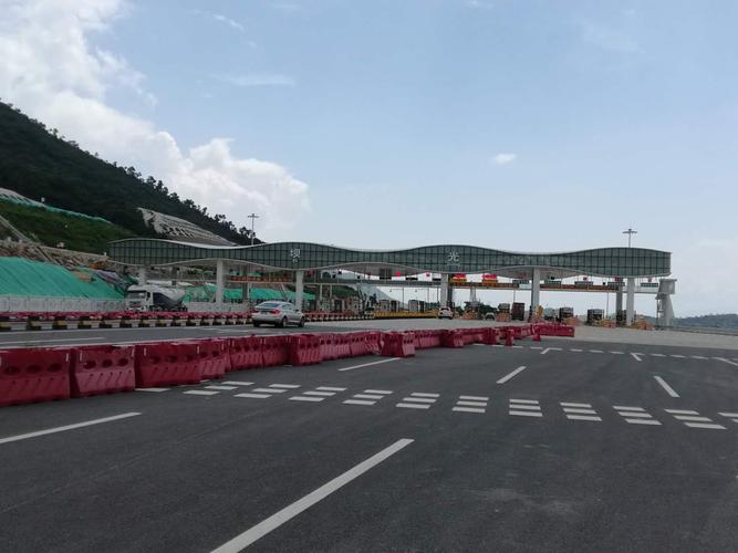 深圳市内那几条高速免费？盐坝高速怎么收费