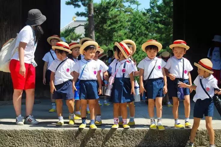 日本收小费吗,一般给多少好?日本酒店幼儿为什么还收费-图3 日本收小费吗,一般给多少好?日本酒店幼儿为什么还收费-图3