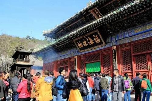 潭柘寺和红螺寺？潭柘寺开光收费