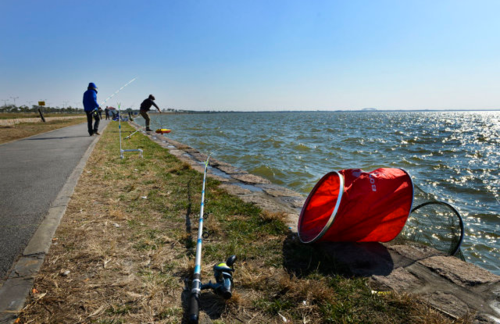滴水湖钓鱼最佳地点？滴水湖钓鱼收费吗