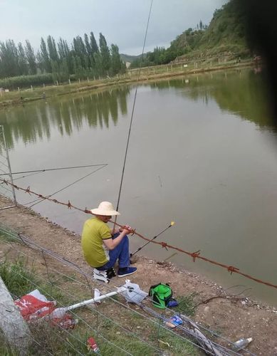 新密市野钓有什么地方?红莲湖钓鱼收费-图3 新密市野钓有什么地方?红莲湖钓鱼收费-图3