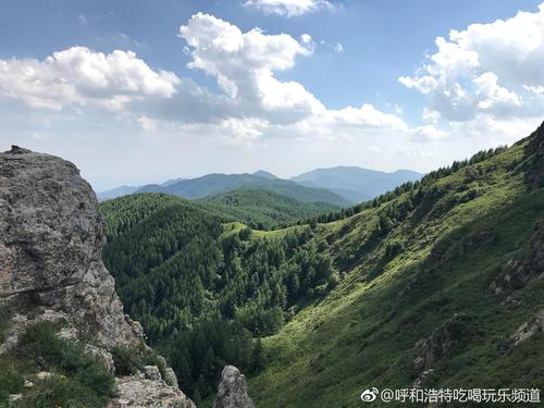 呼市周边爬山好玩的地方？呼和浩特爬山收费吗