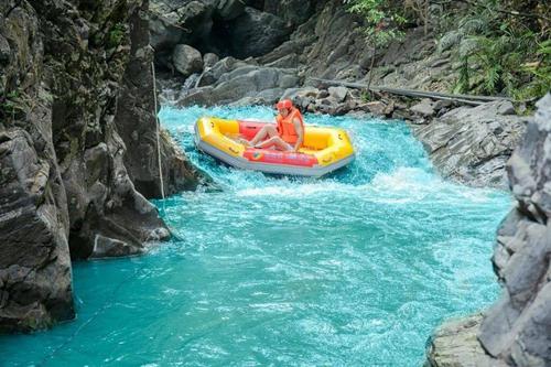 广西海边小众旅游景点?隆安县绿水江漂流收费-图2 广西海边小众旅游景点?隆安县绿水江漂流收费-图2