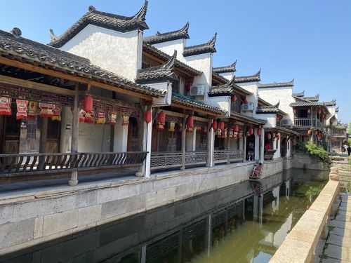 铜陵犁桥古镇好停车吗？铜陵停车场收费标准