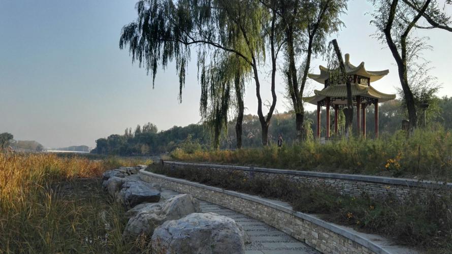 阜新有什么旅游的地方？凌源有没有收费的公园