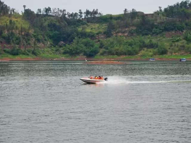 南昌有阴凉的钓鱼地方？绵阳白水湖钓鱼收费吗