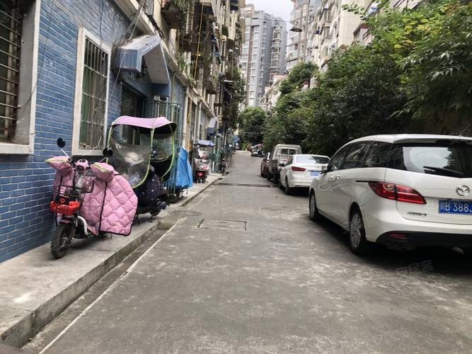 绵阳五里堆属于城中村吗?绵阳五里堆摆摊收费吗-图2 绵阳五里堆属于城中村吗?绵阳五里堆摆摊收费吗-图2