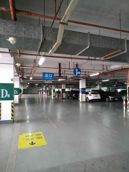 火车东站接人哪个停车场方便?鹏瑞利广场停车收费吗-图3 火车东站接人哪个停车场方便?鹏瑞利广场停车收费吗-图3