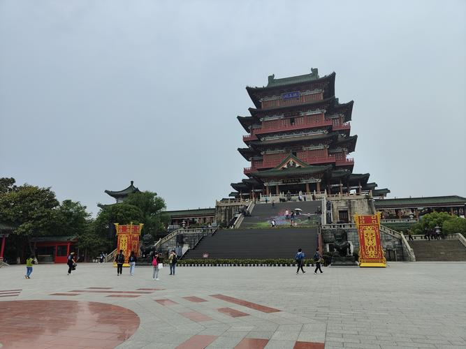 滕王阁2021年10月开放时间及门票?滕王阁老人收费吗-图3 滕王阁2021年10月开放时间及门票?滕王阁老人收费吗-图3