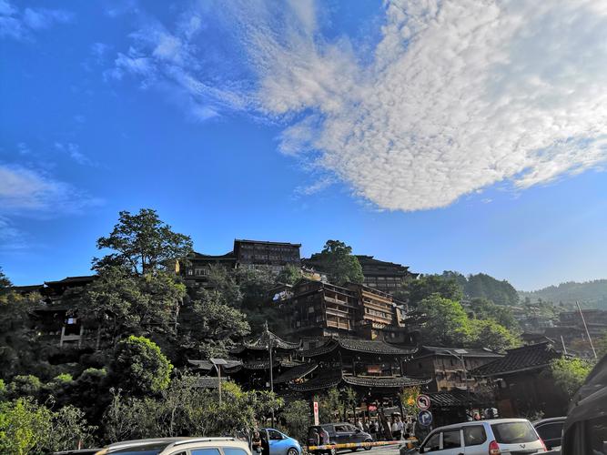 贵州千户苗寨停车方便吗？西江千户苗寨停车收费