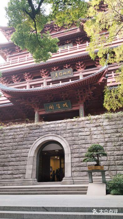 杭州城隍阁好玩吗?杭州城隍阁停车场收费-图2 杭州城隍阁好玩吗?杭州城隍阁停车场收费-图2