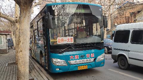 大连湾到金州现在的公交2005通不通？金州2004路收费