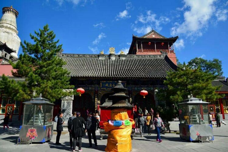五台山观光车是免费吗?五台山哪些庙收费-图3 五台山观光车是免费吗?五台山哪些庙收费-图3