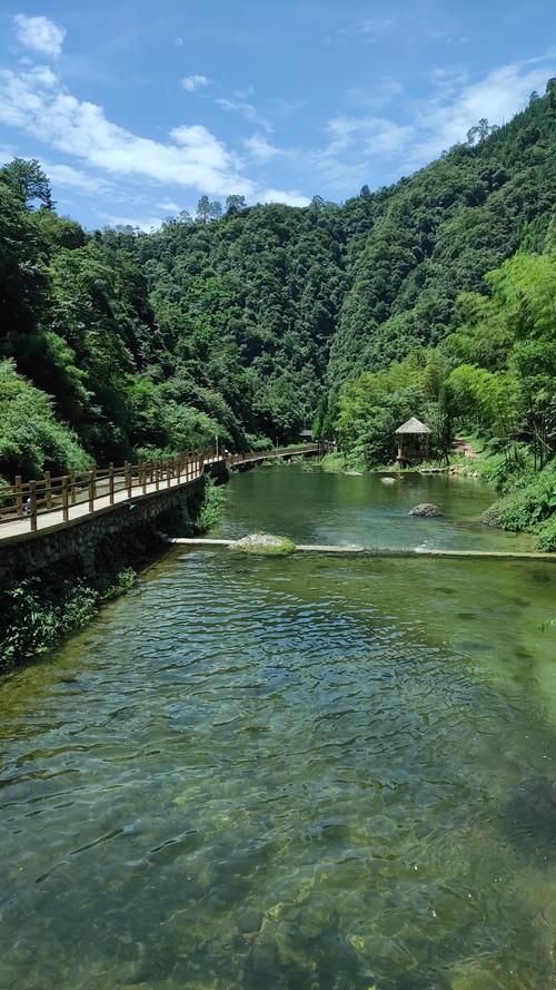 龙苍沟森林公园是几a级?荥经龙苍沟农家乐收费-图2 龙苍沟森林公园是几a级?荥经龙苍沟农家乐收费-图2