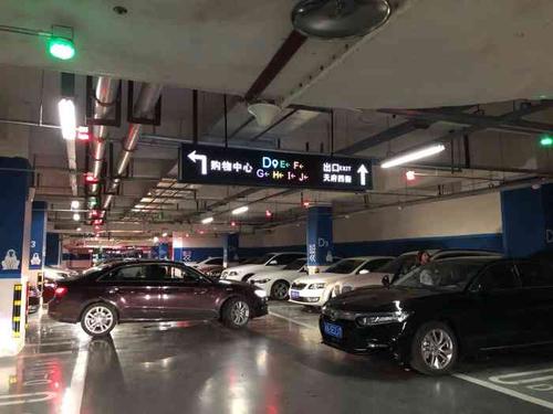 淄博市区适合逛街热闹的地方？淄博银泰城停车收费