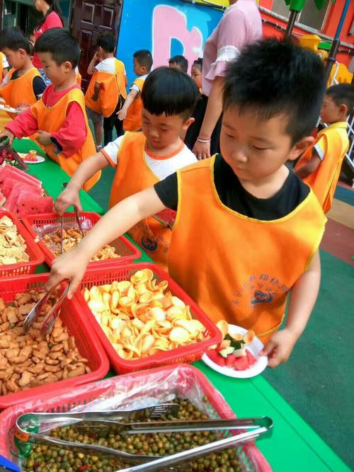 加餐自助餐儿童怎么收费？自助餐小朋友怎么收费