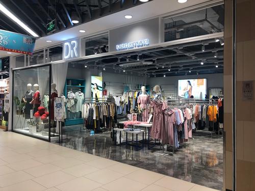 万达品牌集合店是正品吗?白云万达广场中央收费-图2 万达品牌集合店是正品吗?白云万达广场中央收费-图2
