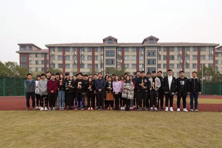 上海师范大学天华学院附近概况？常熟市新欧尚网鱼网咖怎么收费的