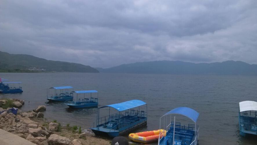 抚仙湖8月旅游推荐?澄江明星鱼洞怎样收费-图3 抚仙湖8月旅游推荐?澄江明星鱼洞怎样收费-图3