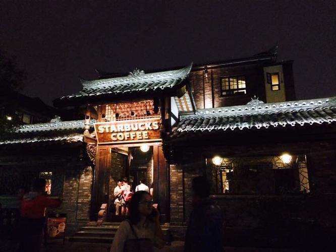 都江堰逛街到哪里去?都江堰小酒吧怎么收费-图3 都江堰逛街到哪里去?都江堰小酒吧怎么收费-图3