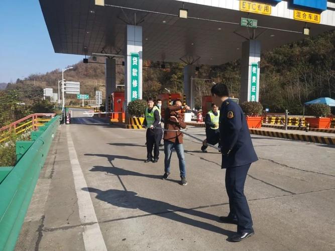 吉双高速都有哪些出口?吉林双河收费站员工-图3 吉双高速都有哪些出口?吉林双河收费站员工-图3