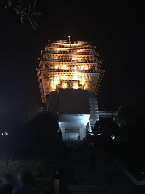 杭州临平区好玩的地方推荐？临平公园晚上收费吗