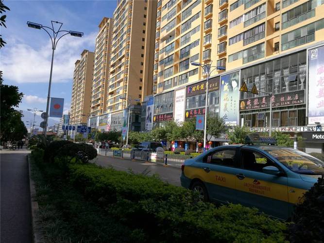 蒙自步行街哪里最热闹?蒙城路新天地停车收费-图2 蒙自步行街哪里最热闹?蒙城路新天地停车收费-图2