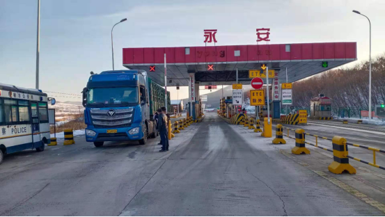 穆棱地方交警在封闭式牡丹江至绥芬河高速公路边建测速仪,限速是80,是在穆棱县界内,他们有执法权限吗?牡丹江穆棱收费站-图3 穆棱地方交警在封闭式牡丹江至绥芬河高速公路边建测速仪,限速是80,是在穆棱县界内,他们有执法权限吗?牡丹江穆棱收费站-图3