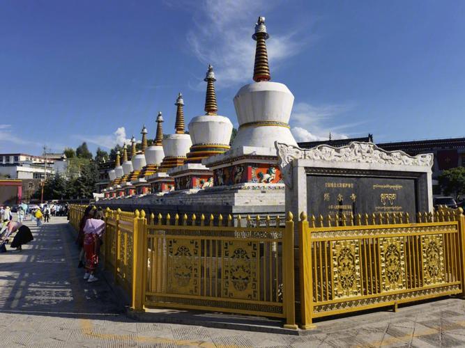 塔尔寺停车场哪个方便?塔尔寺收费么-图2 塔尔寺停车场哪个方便?塔尔寺收费么-图2